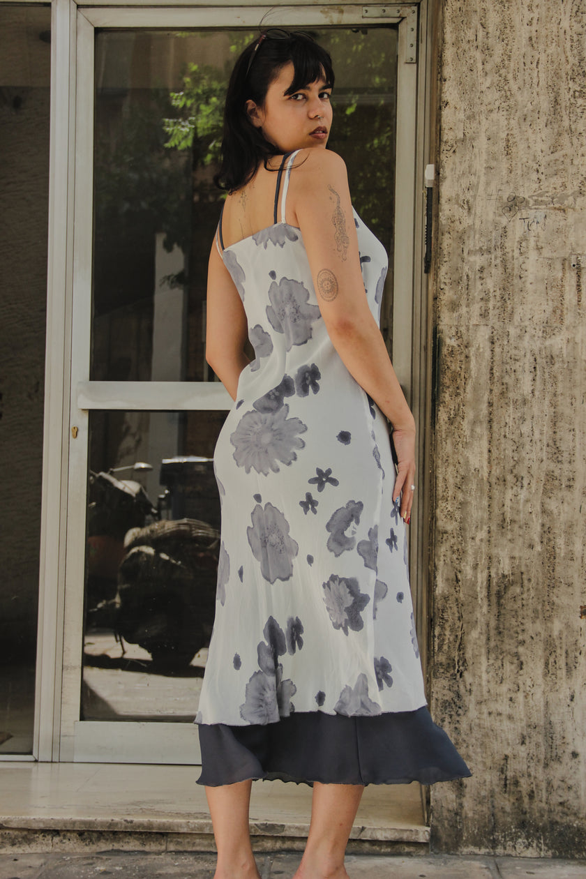 Beautiful vintage floral dress (M/L)