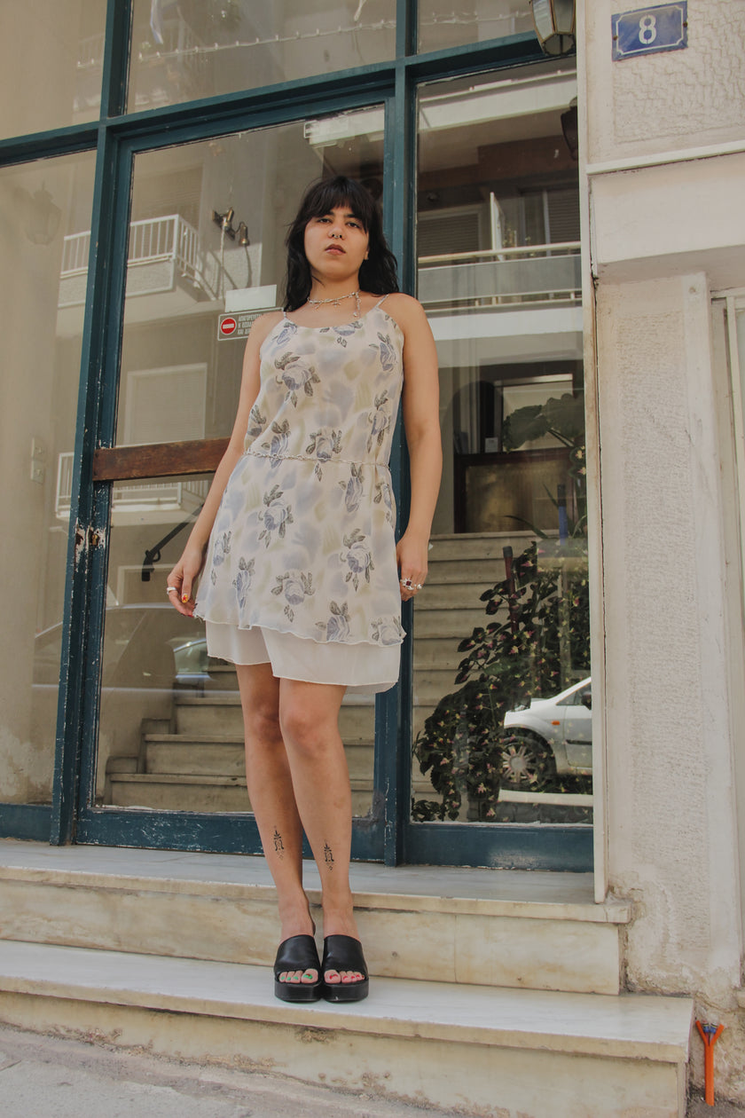 Beautiful vintag efloral 100% silk dress (M/L)