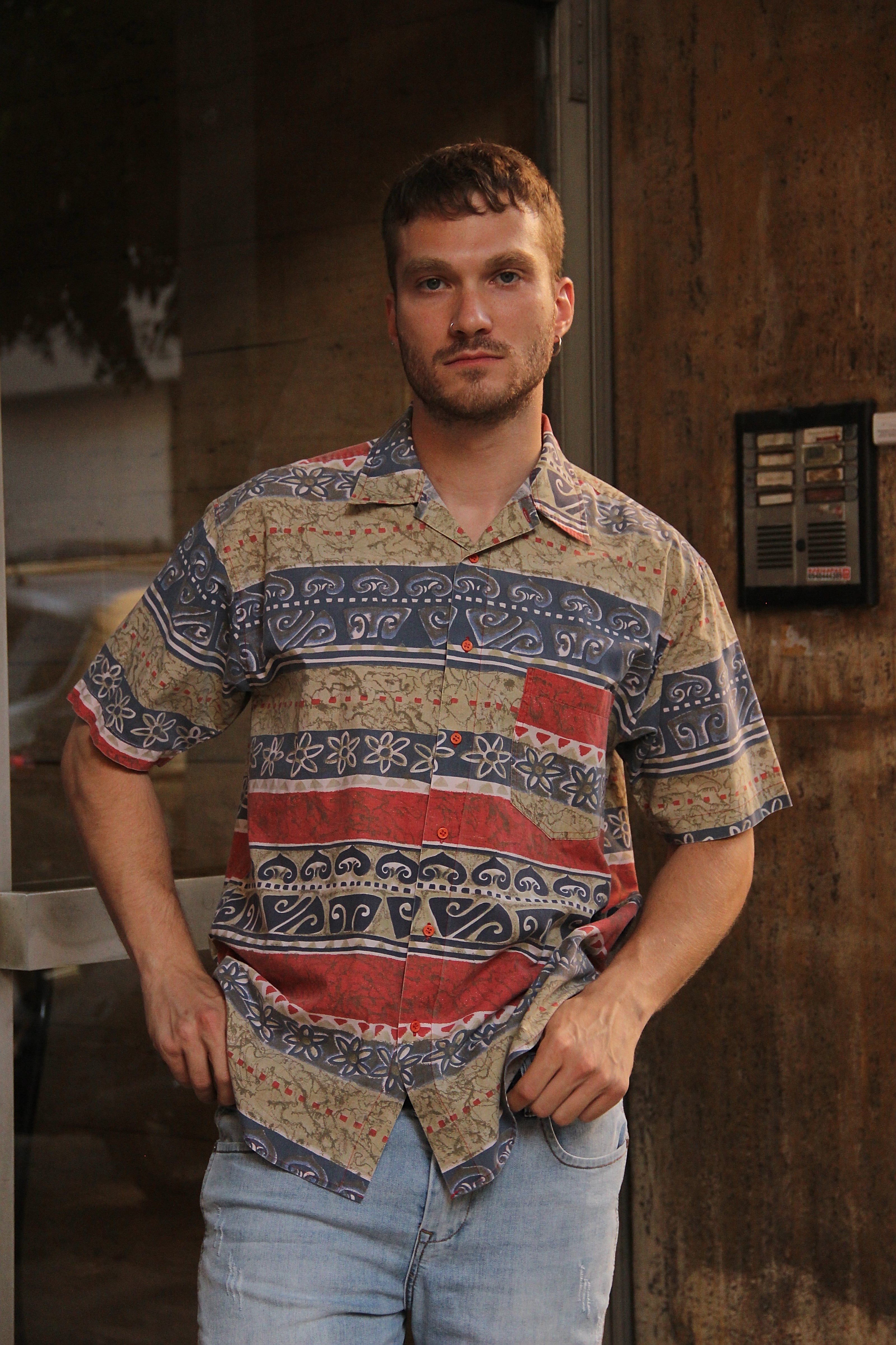 Vintage funky patterned shirt (L)