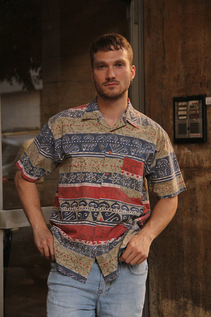Vintage funky patterned shirt (L)