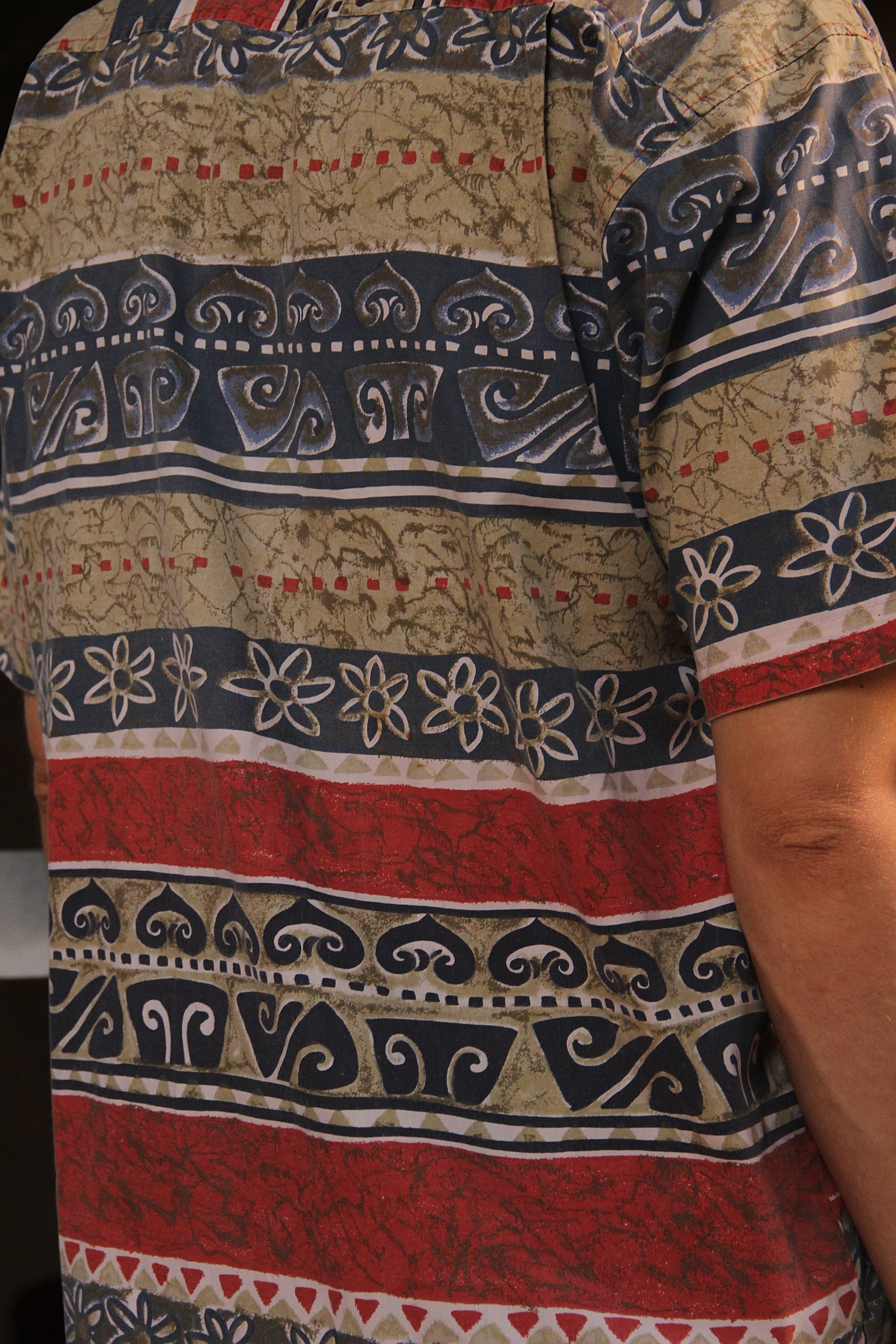 Vintage funky patterned shirt (L)