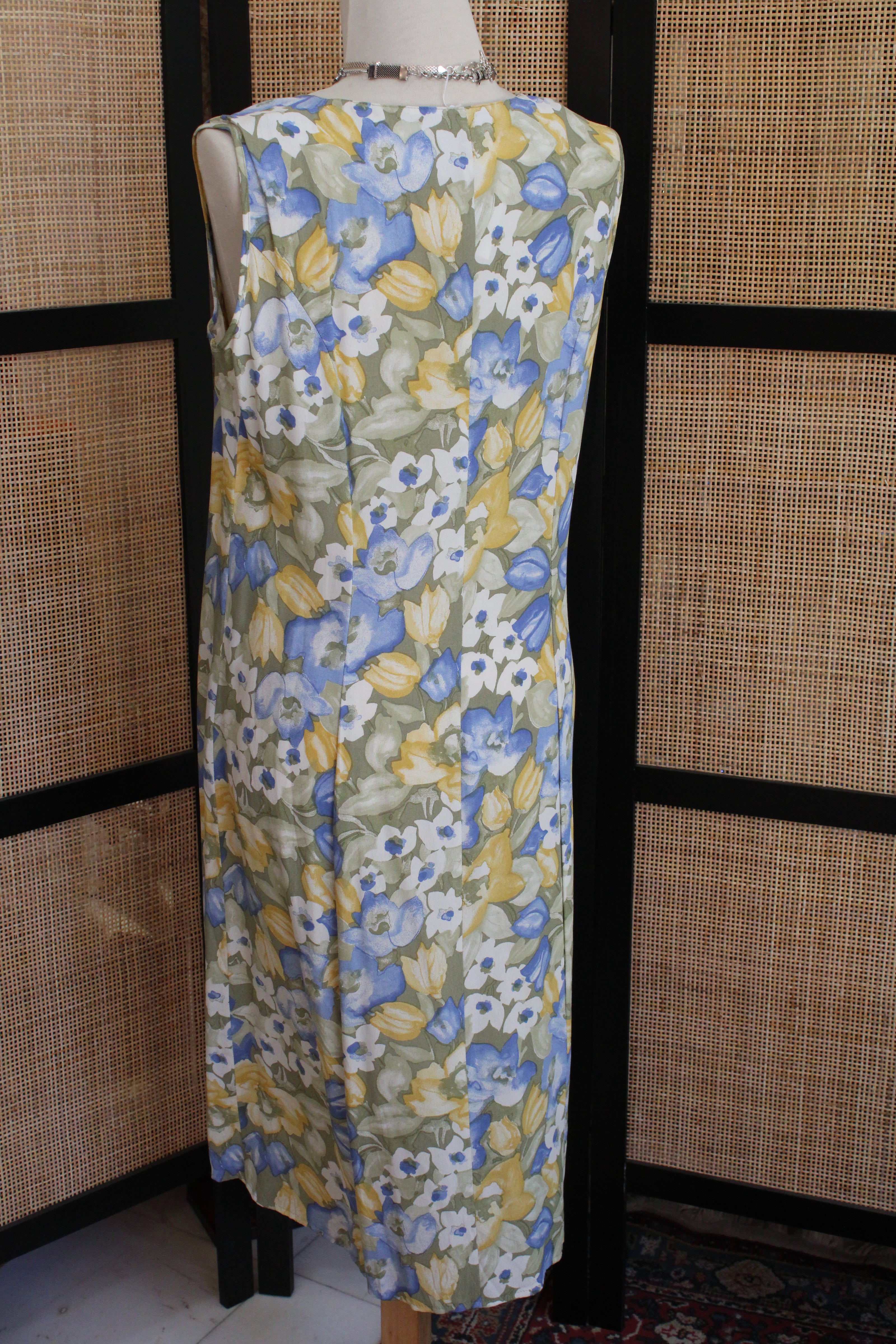 Vintage floral button up dress