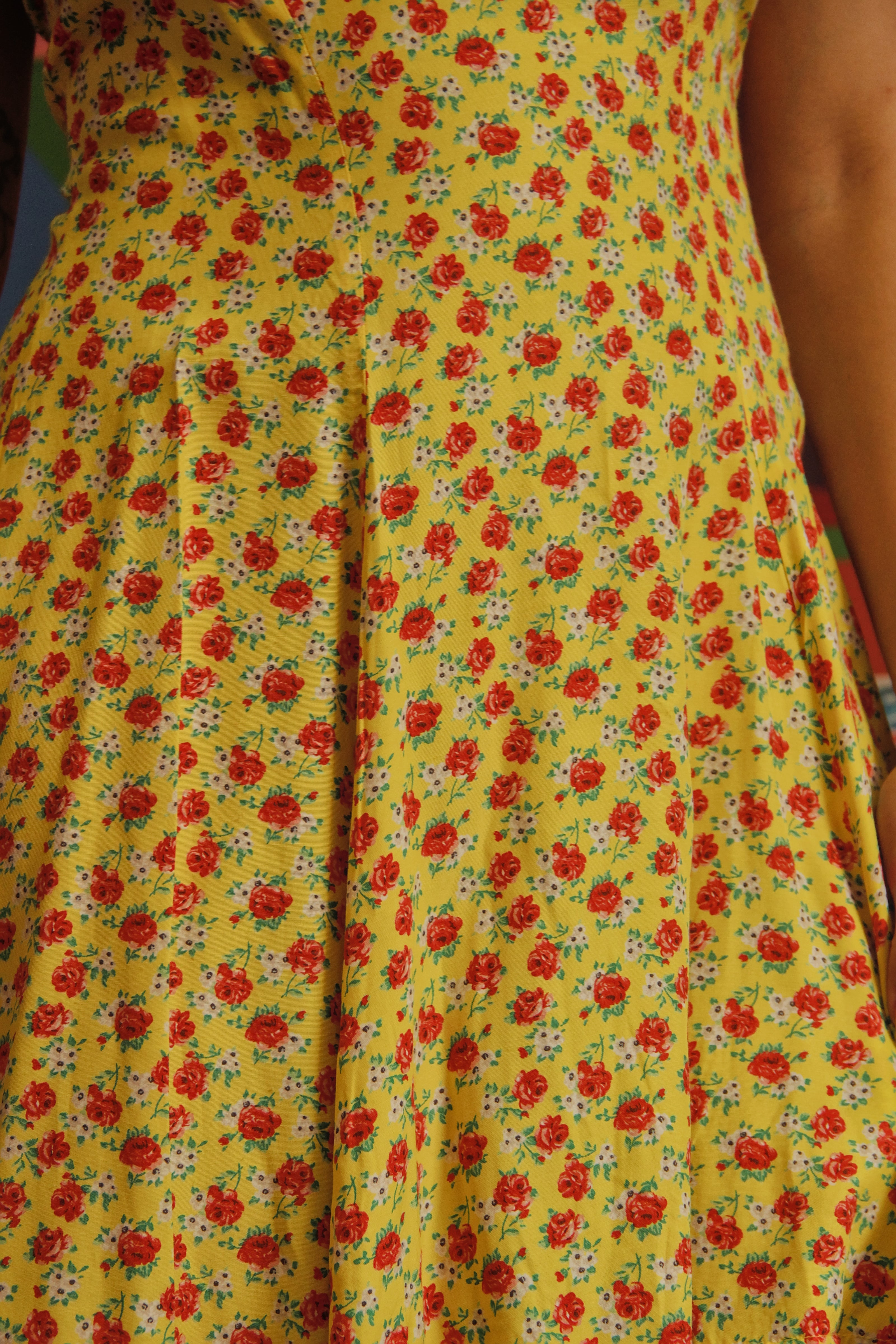 Super cute vintage floral dress (S/M)