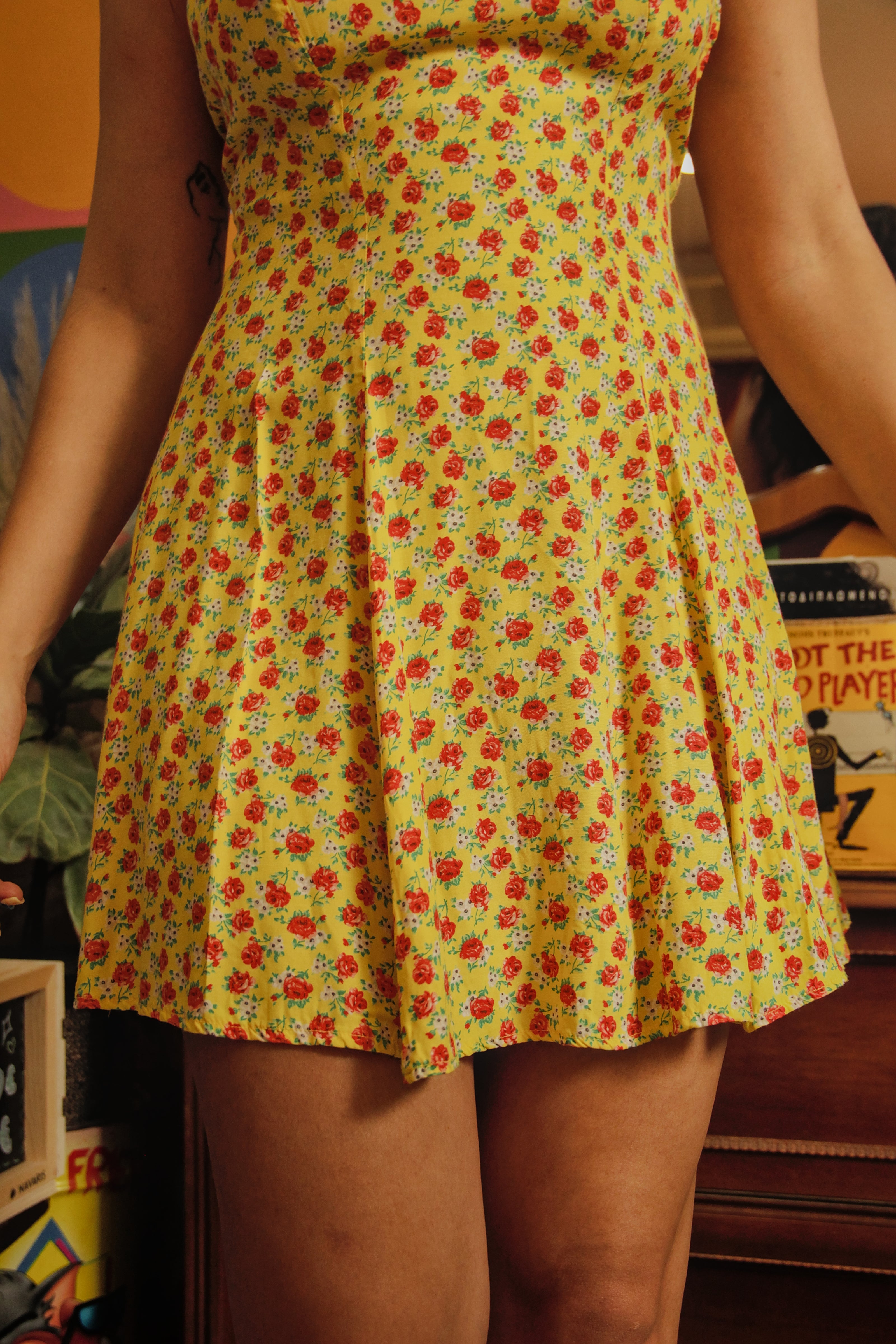 Super cute vintage floral dress (S/M)