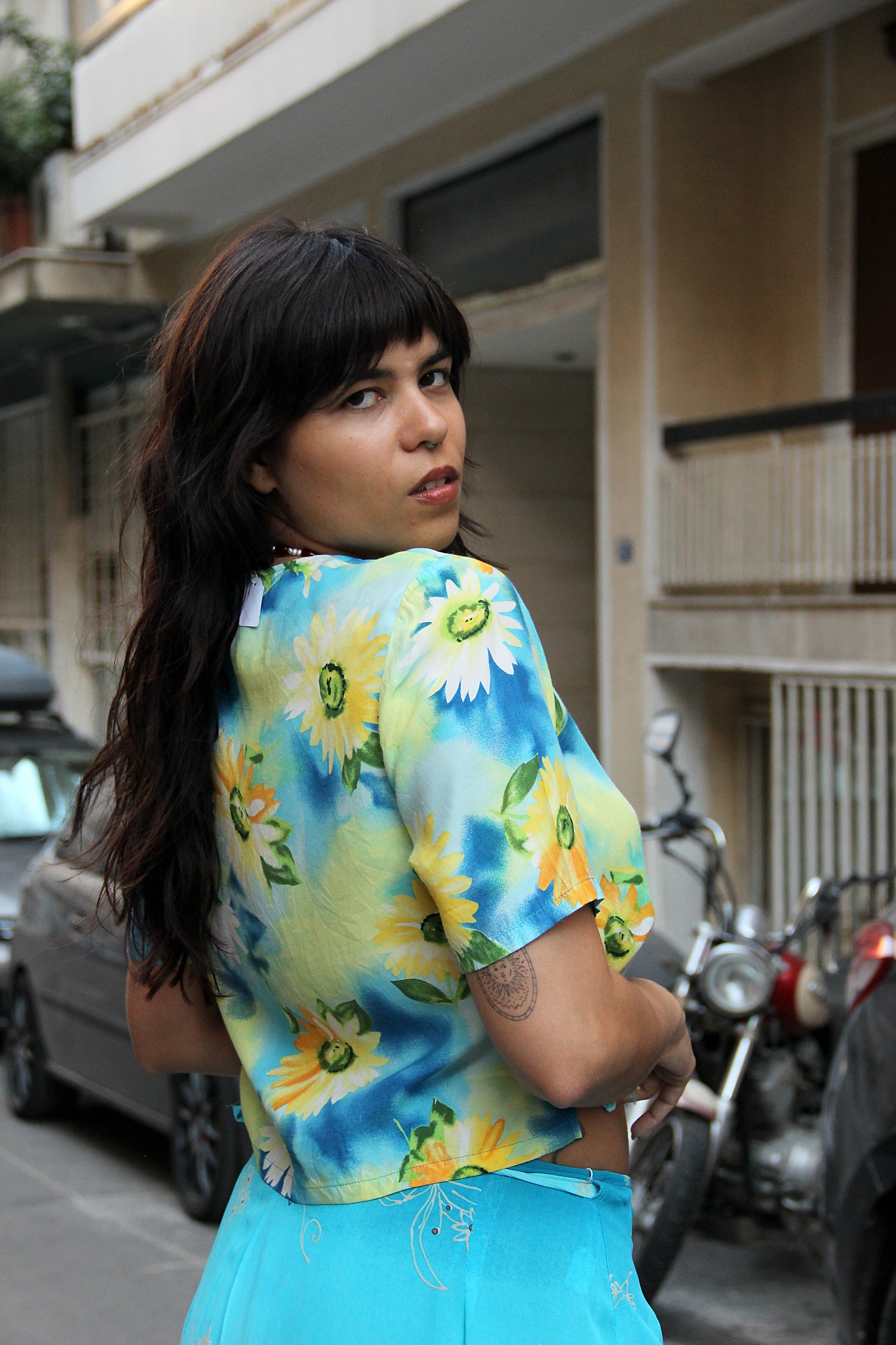 Vintage floral cropped shirt (M/L)