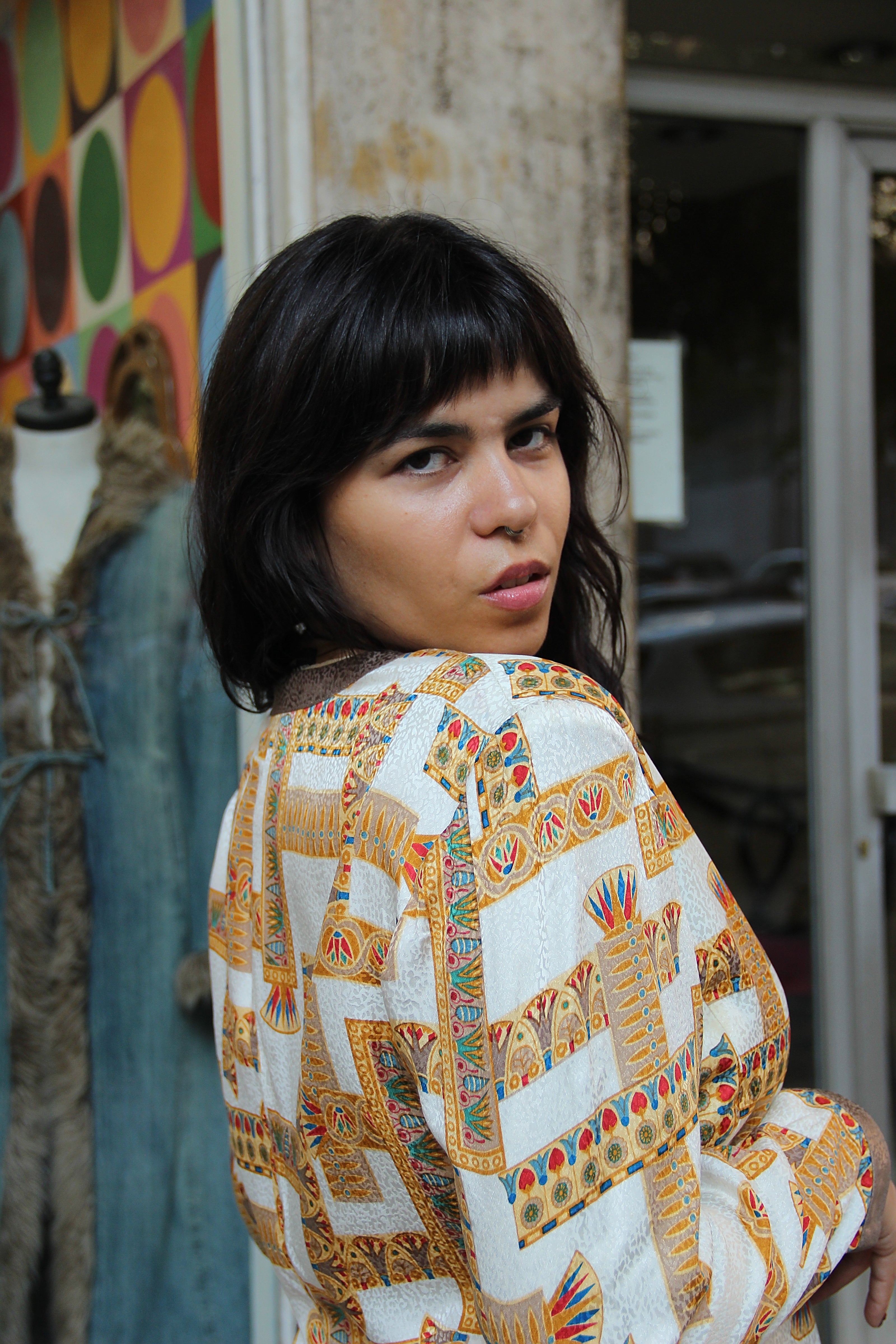 Beautiful 100% silk patterned blazer (L)