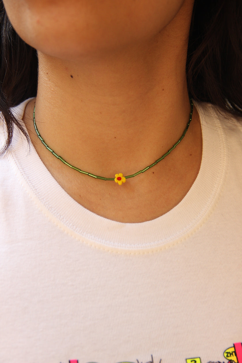 Handmade super cute flower necklace