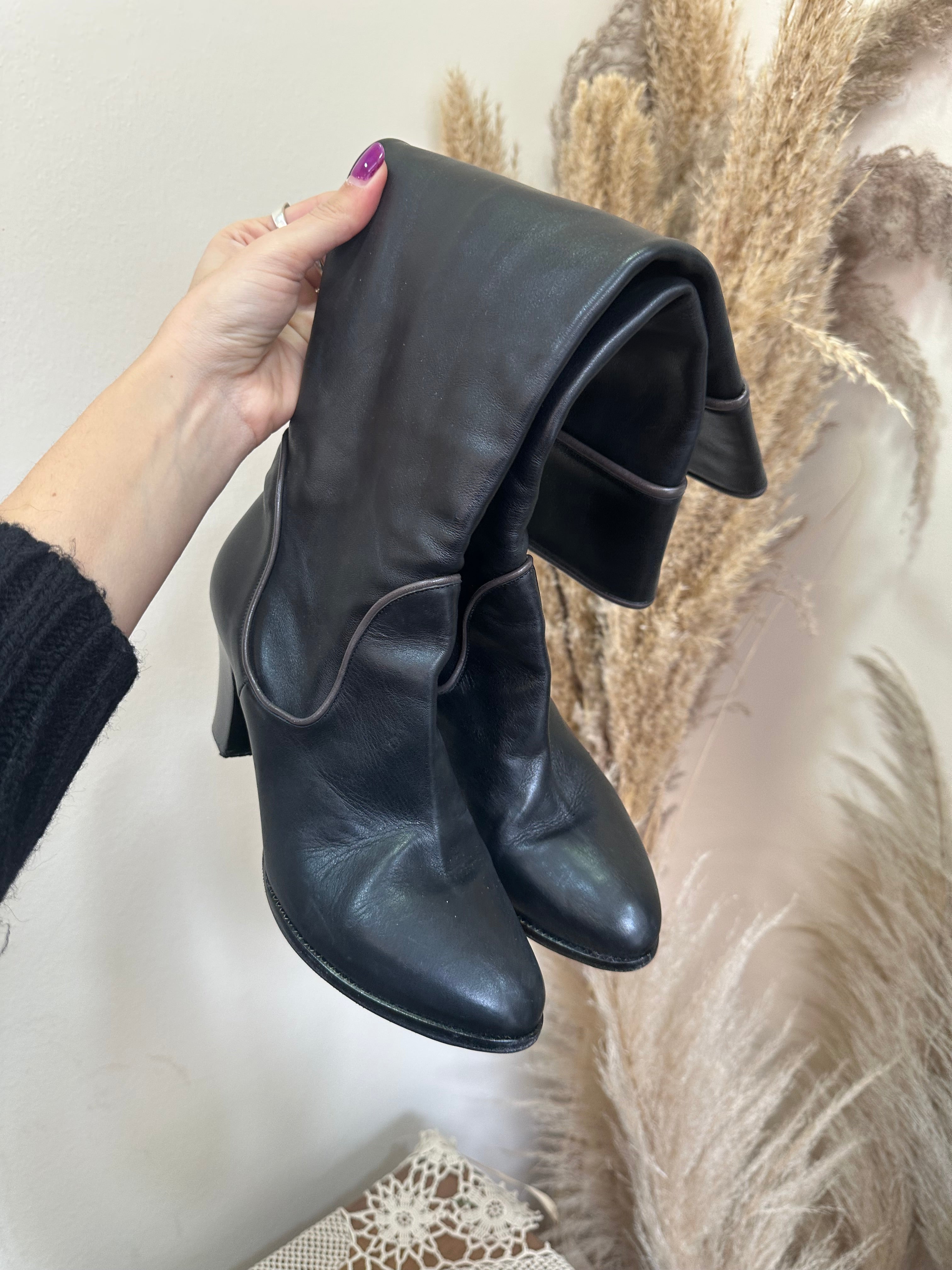 Leather heeled boots