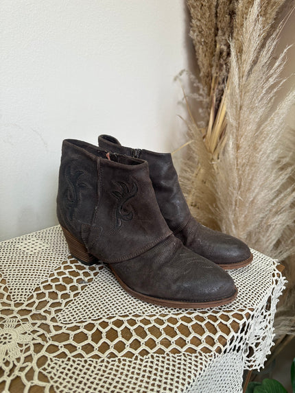 Leather western boots